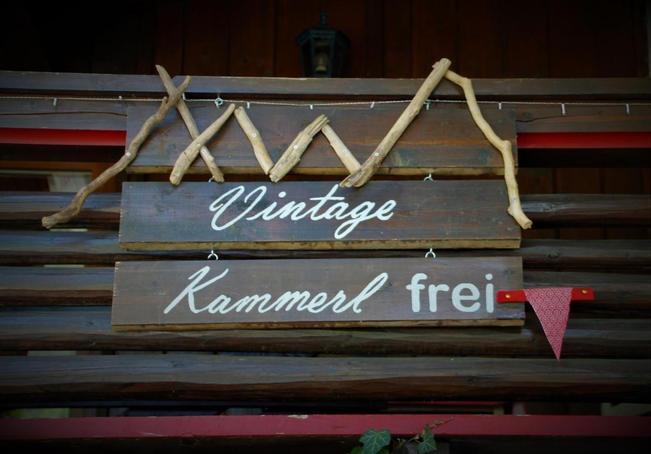 Vintage Kammerl Apartment *
